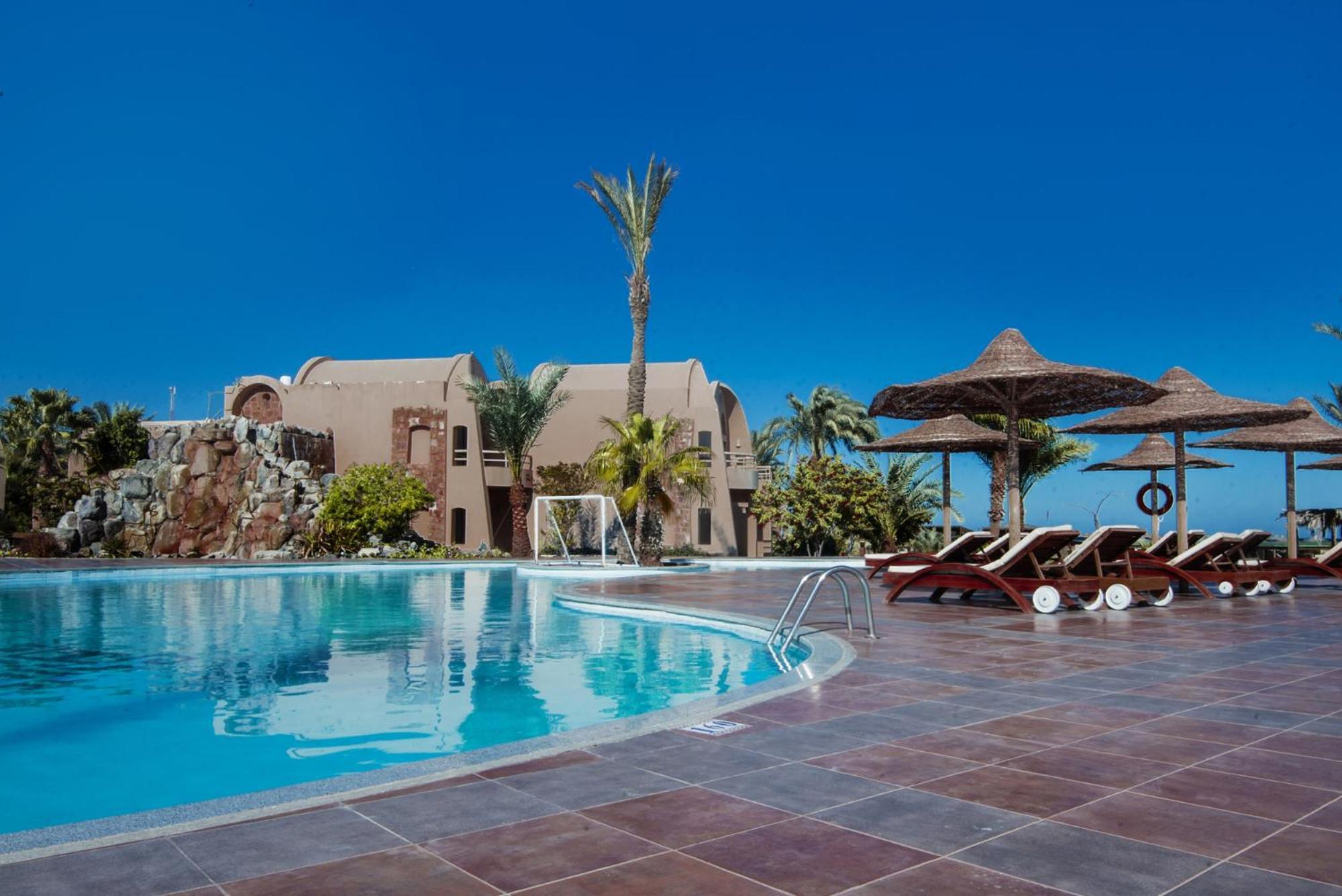 Shams Alam Beach Resort Abū Ghuşūn Exterior foto